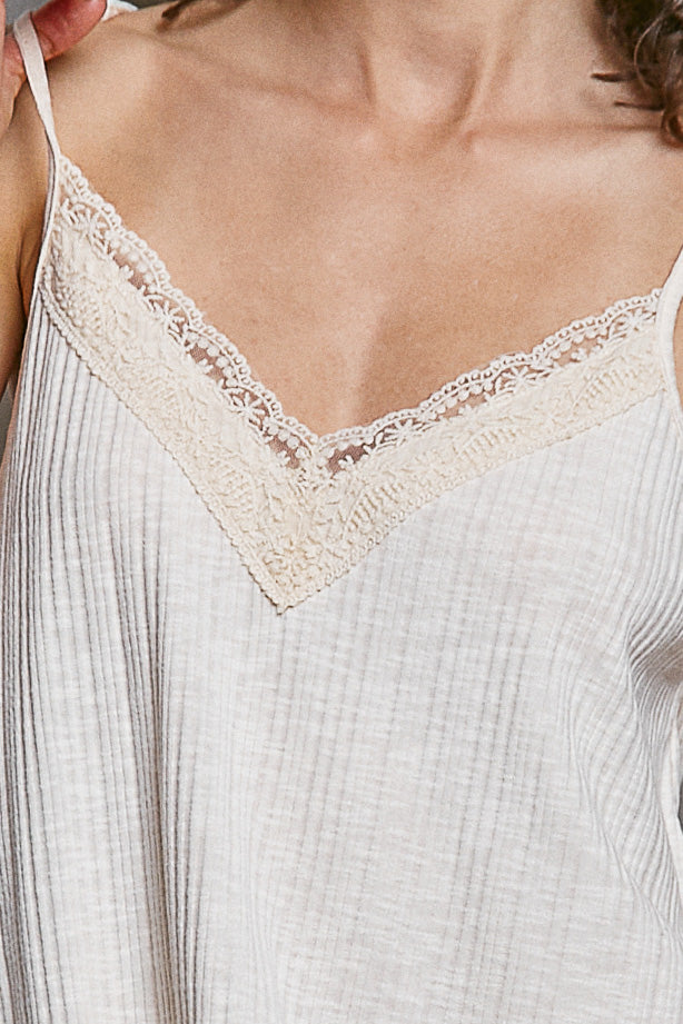 POL Lace Detail V-Neck Textured Knit Cami