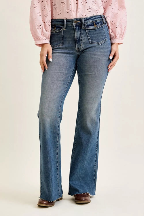 Judy Blue Mid Rise Flare Jeans with Front Flap Pockets MD