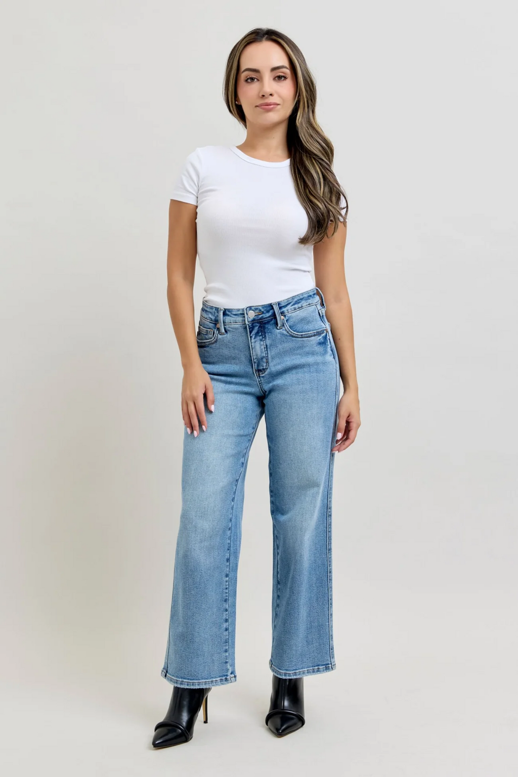 Judy Blue Mid Rise Tummy Control Vintage Wash Straight Denim Jeans 88943 - Petite 15 32